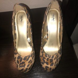 Mossimo women pumps like new